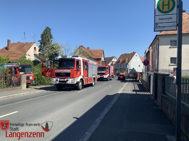 Sehr ausgedehnte Ölspur