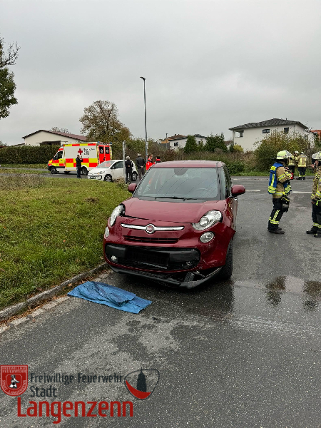 Verkehrsunfall mit zwei PKW