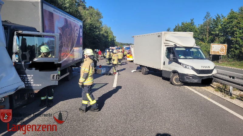 Verkehrsunfall mit 3 LKW