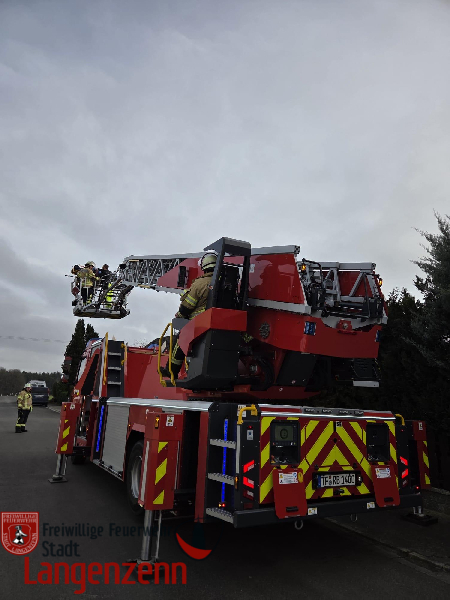 Personenrettung über Drehleiter